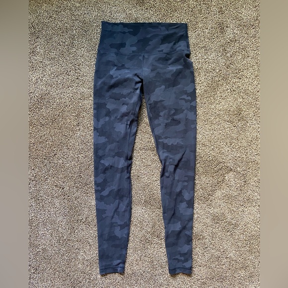 lululemon athletica Pants - Lululemon Camo Leggings 8 LONG